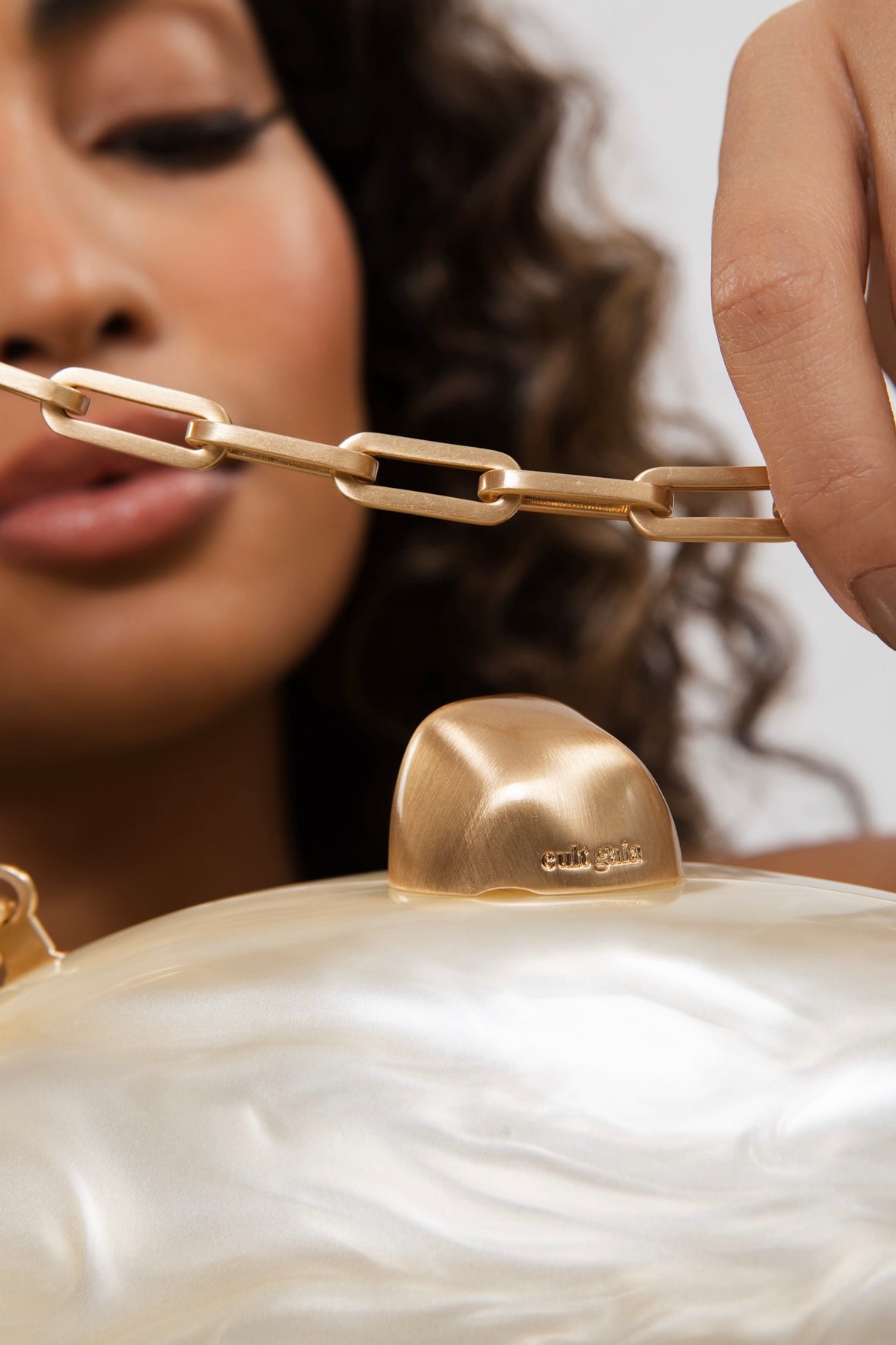 CLUTCH CULT GAIA EVIANA